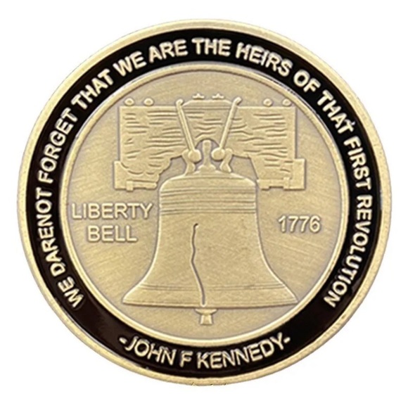 Don't Tread on Me Challenge Coin - Picture 2 of 3